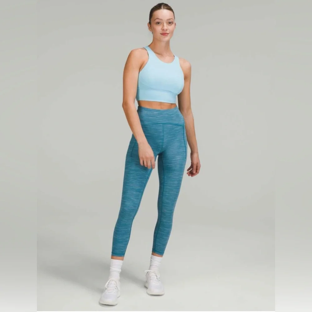 *Sold* Lululemon Power Thru HR Leggings - Picture 4 of 7